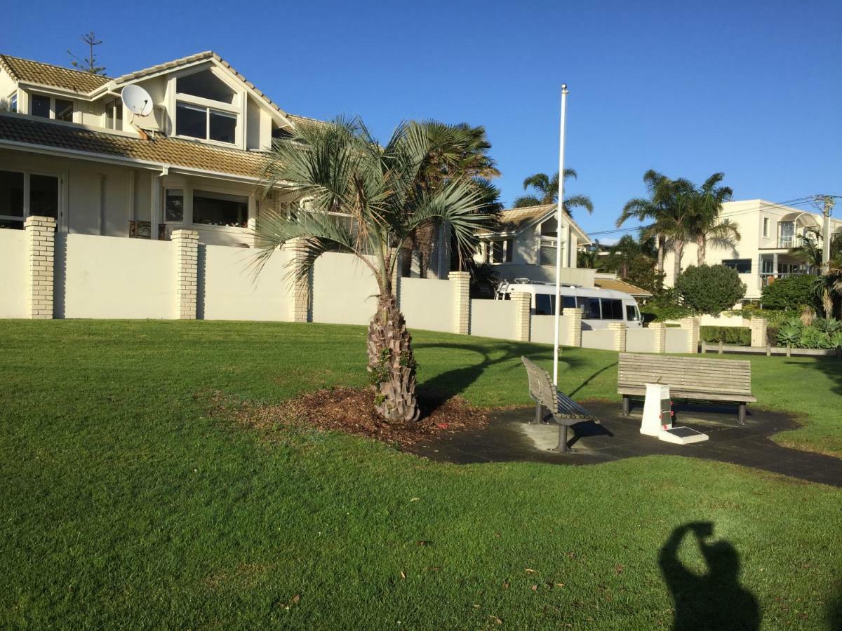 Orewa Beachfront Haven エクステリア 写真